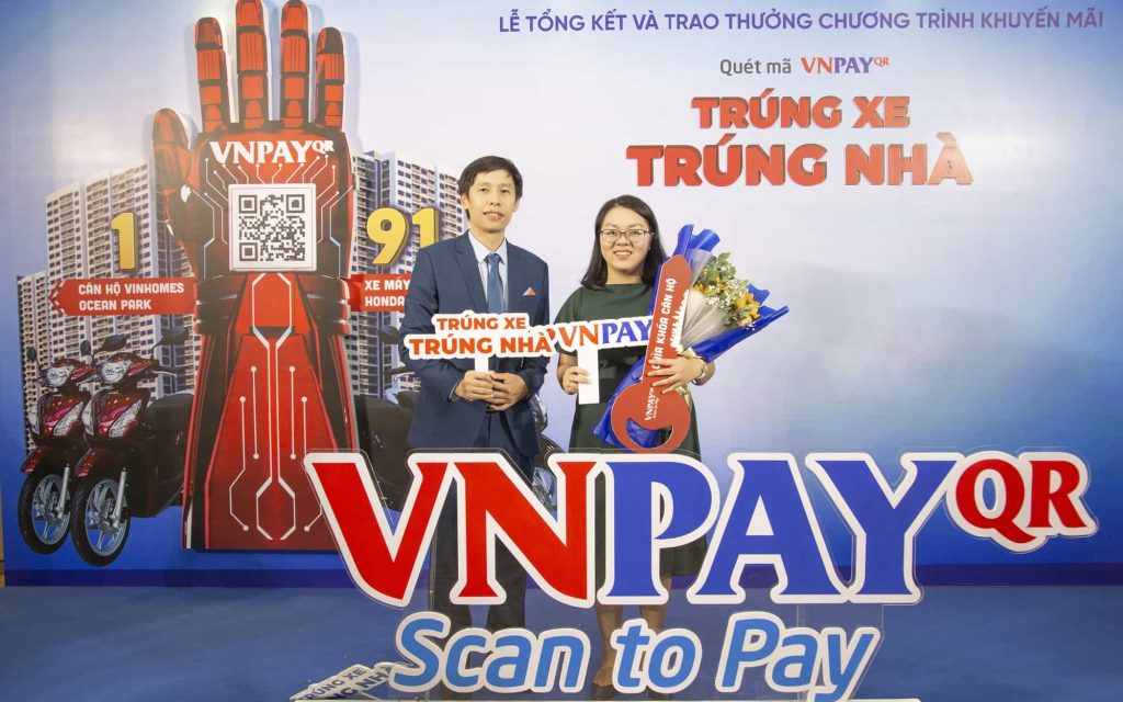 Khách hàng VietinBank iPay vừa trúng căn hộ cao cấp khi thanh toán QR Pay