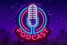 Podcast là gì? 9 cách kiếm tiền từ Podcast hiện nay
